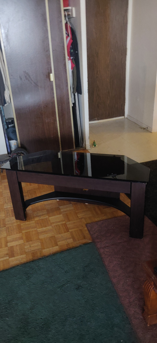 Awesome TV / Gaming Glass Table thumbnail