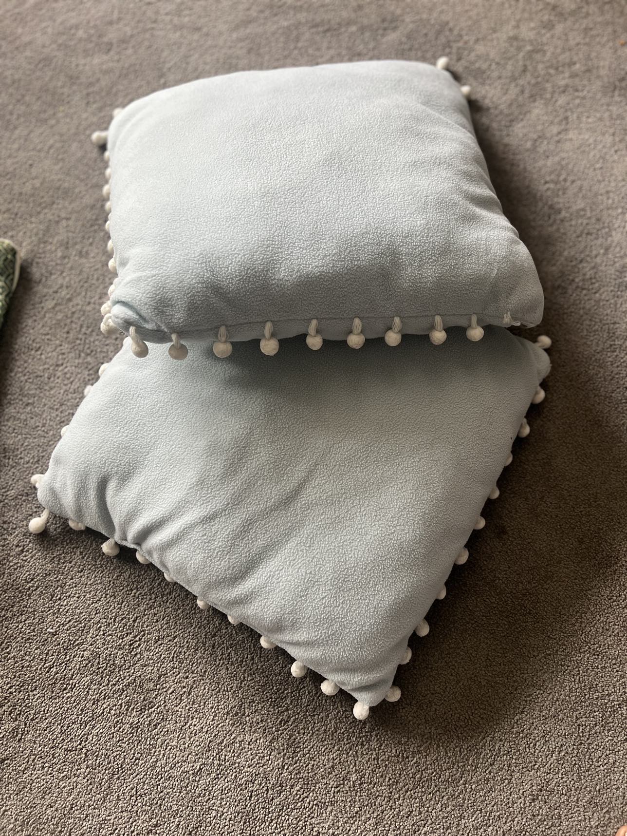 Assorted couch cushions - photo 3