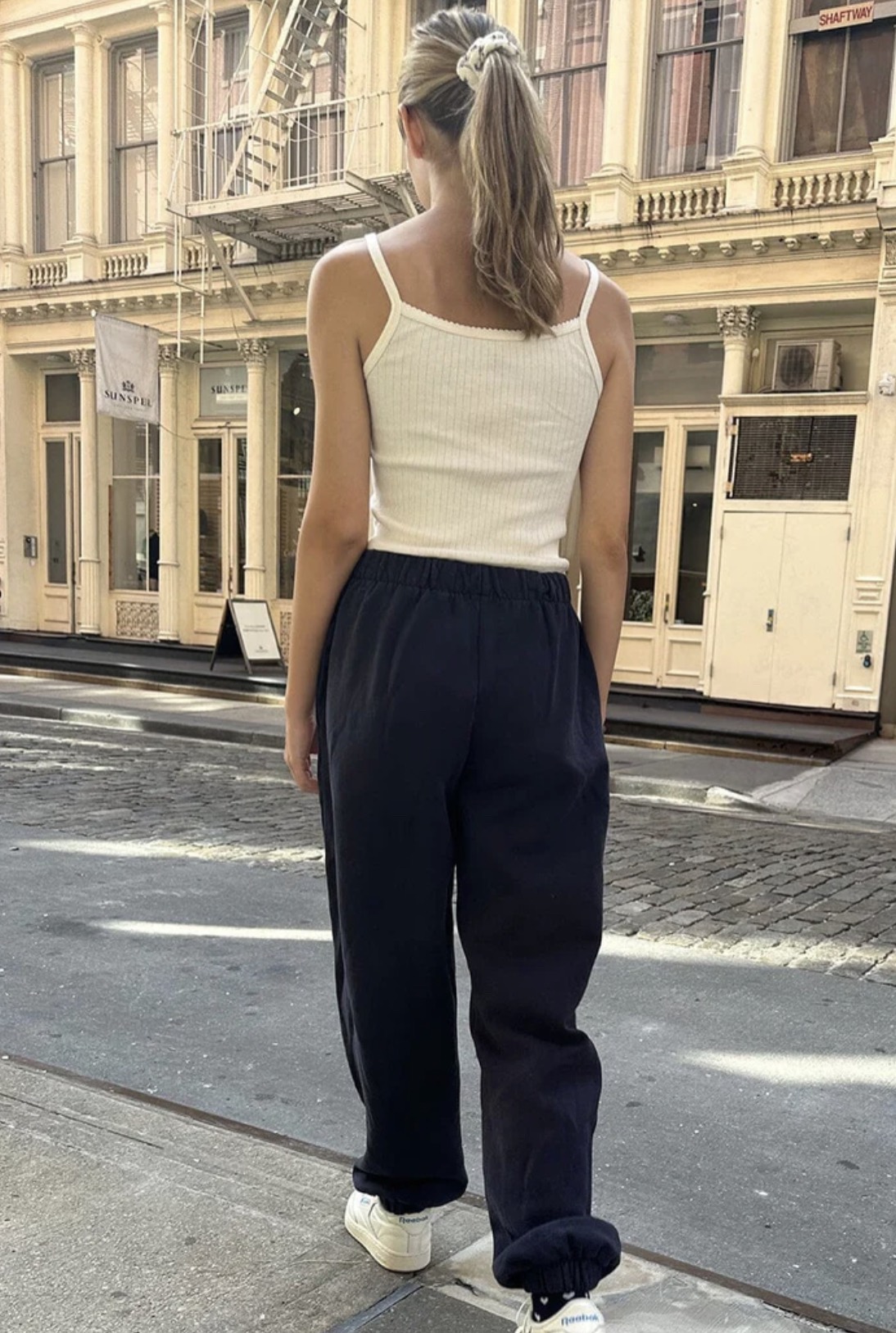 Brandy Melville Sweatpants in NAVY BLUE - photo 3