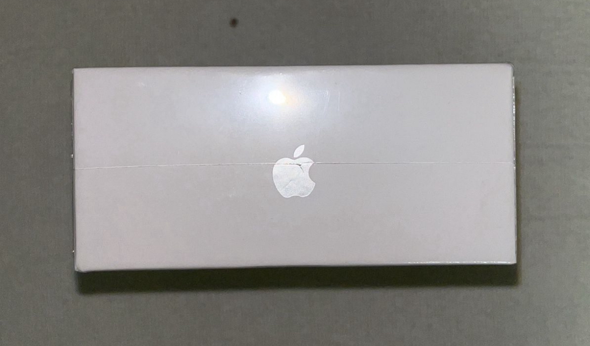 (ACCEPTING HIGHEST OFFER)AirPods Pro (2nd Gen) - photo 4