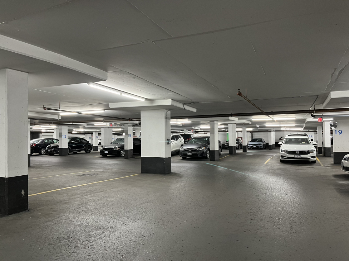 Underground parking lot (Yonge and Finch) image indicator(2)