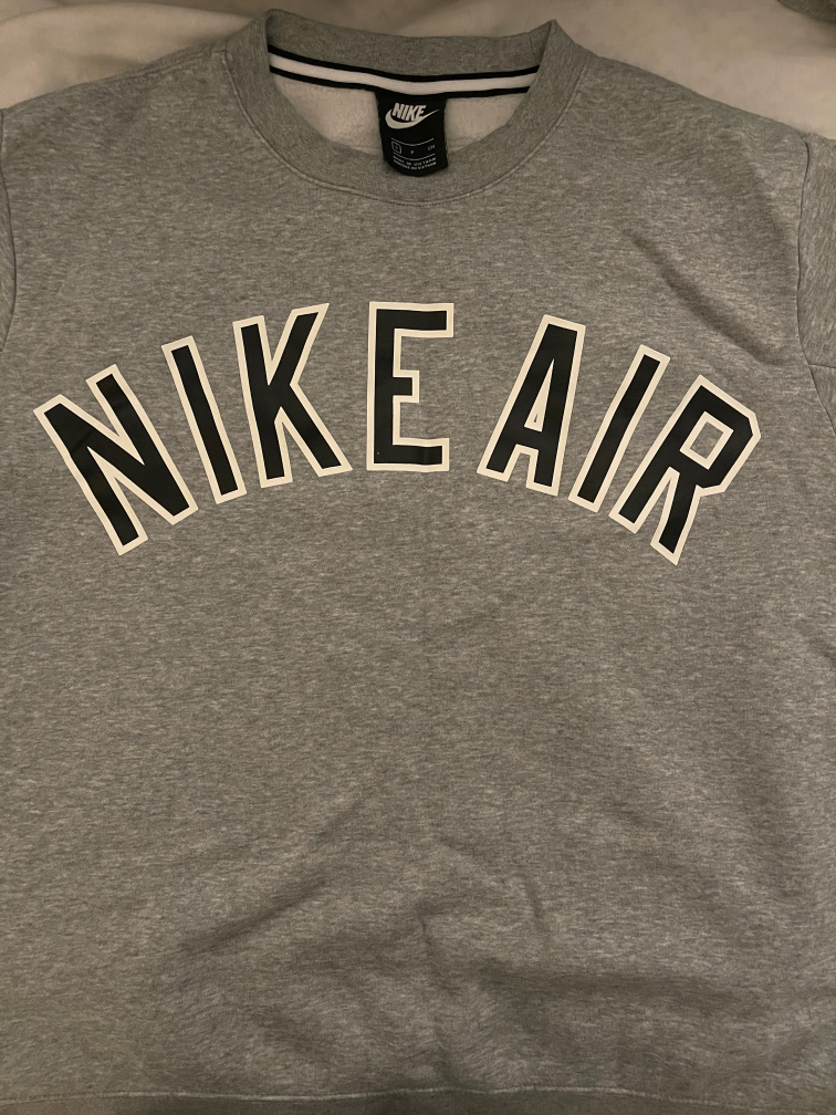 Women's Nike Sweatshirt