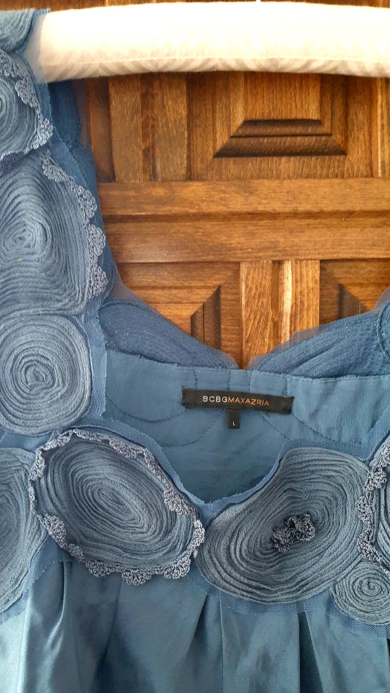 "PROM" BCBG MAXAZRIA DRESS & BADGLEY MISCHKA HEELS image indicator(2)