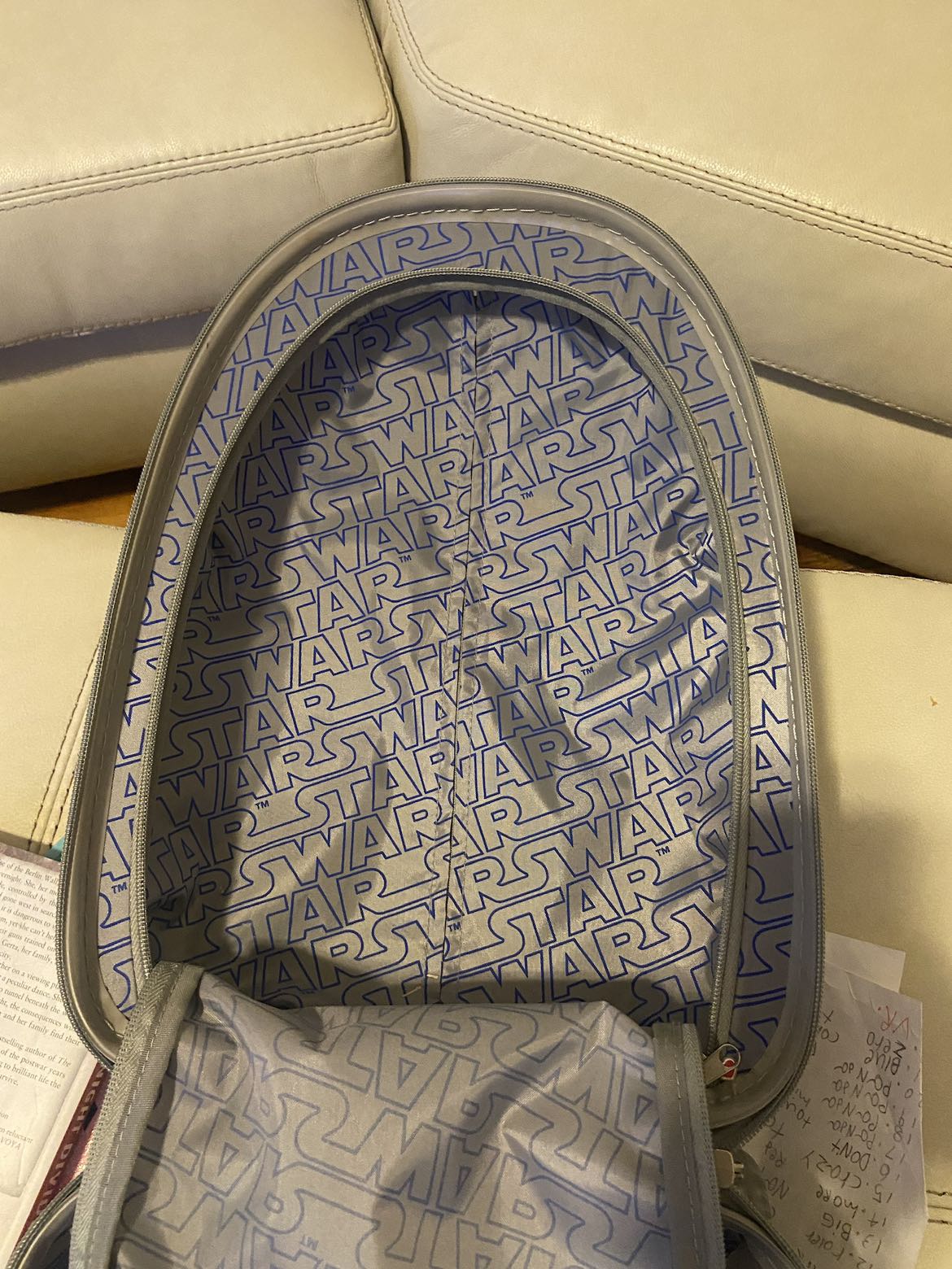 American tourister Star Wars R2D2 luggage - photo 3