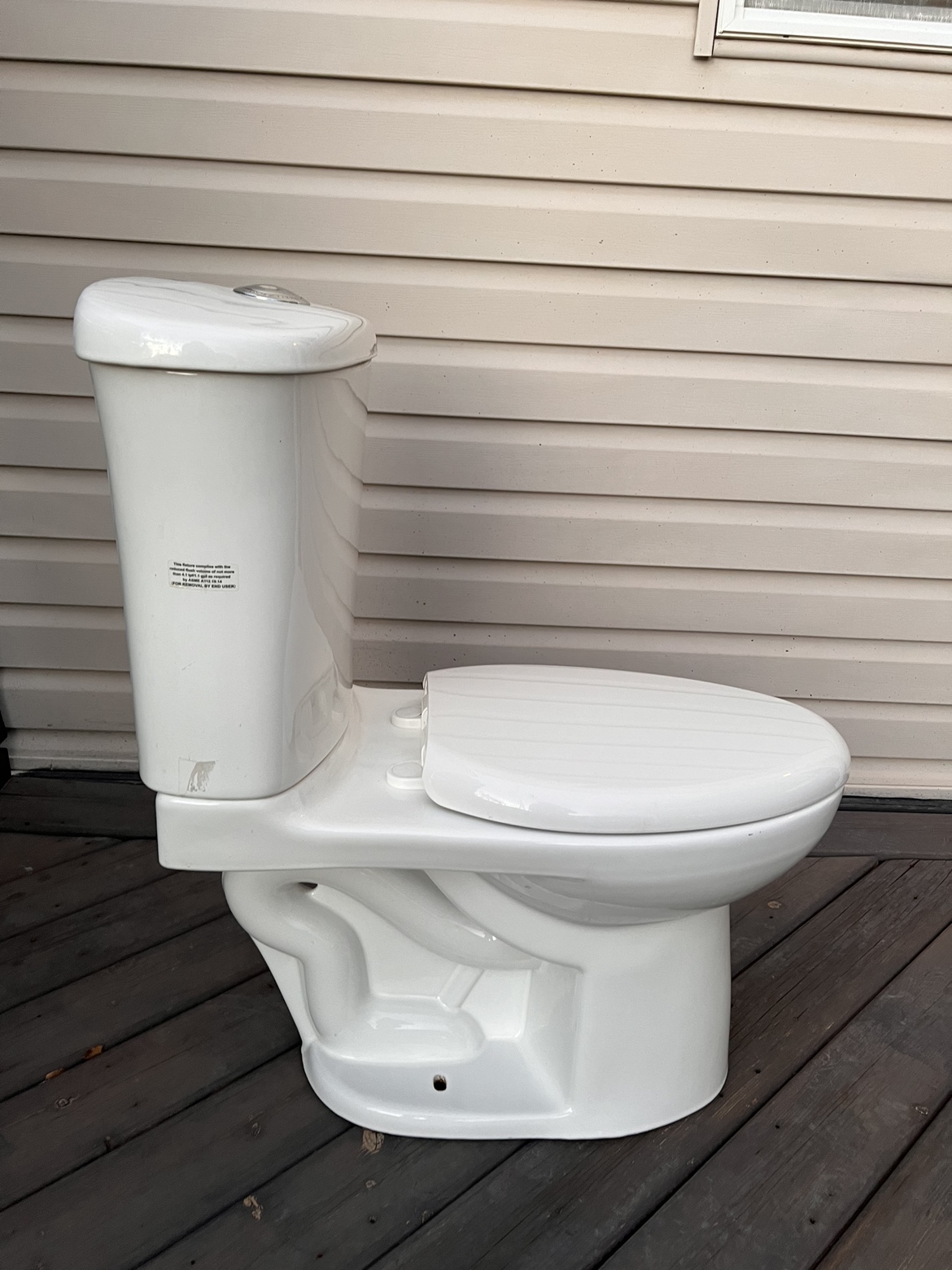 Pfister Toilet - photo 4
