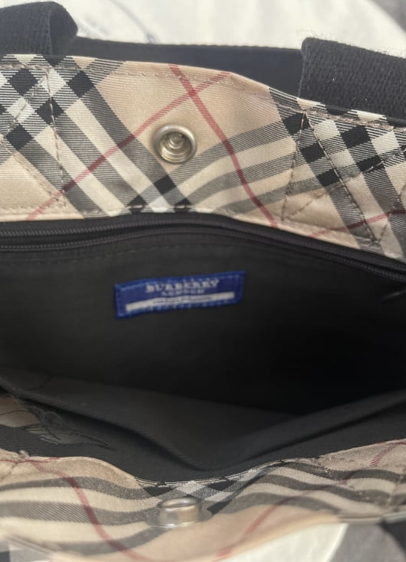 Burberry smal tote - photo 3