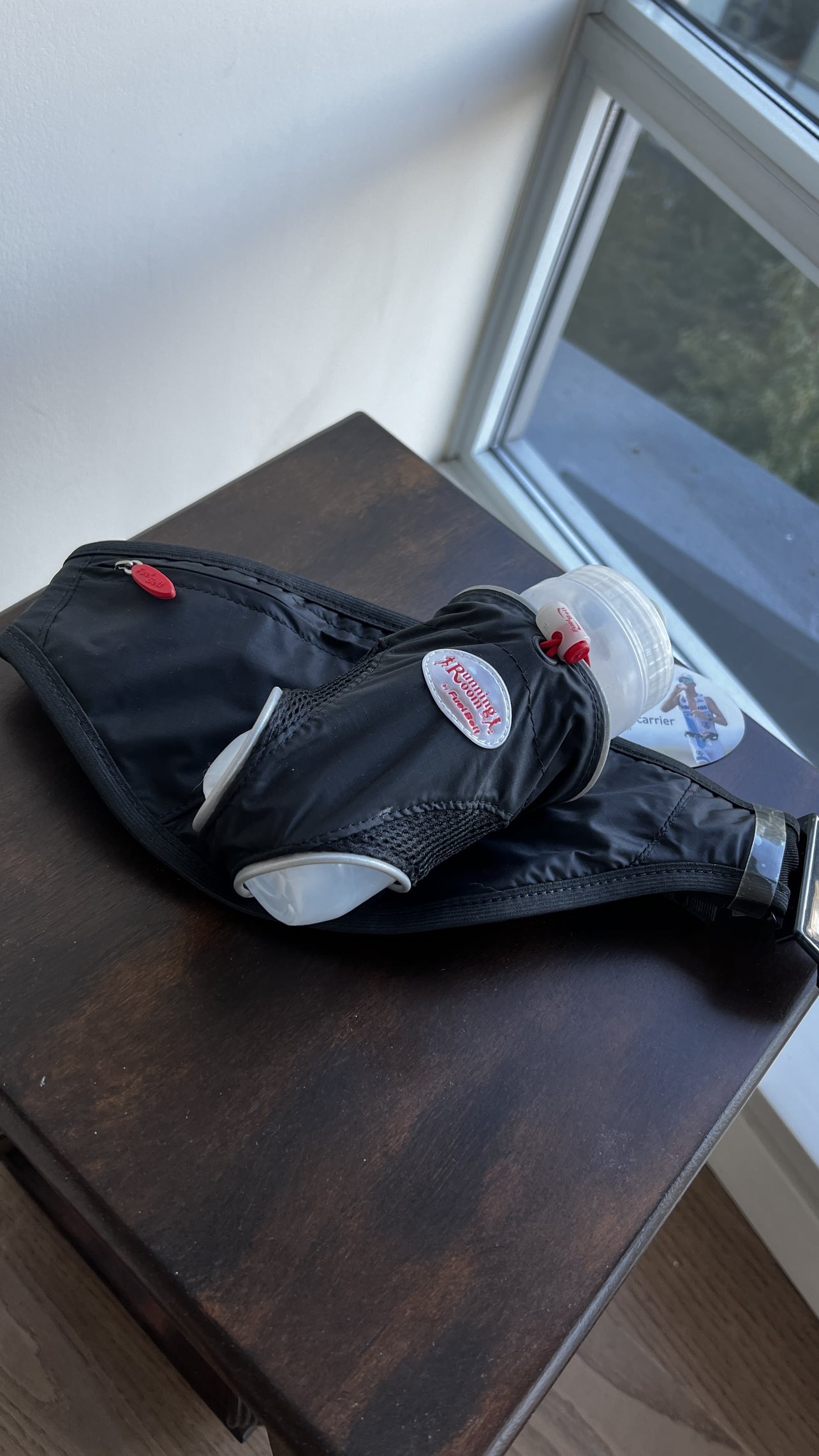 Hydrate Water Bottle and Belt for Runners thumbnail