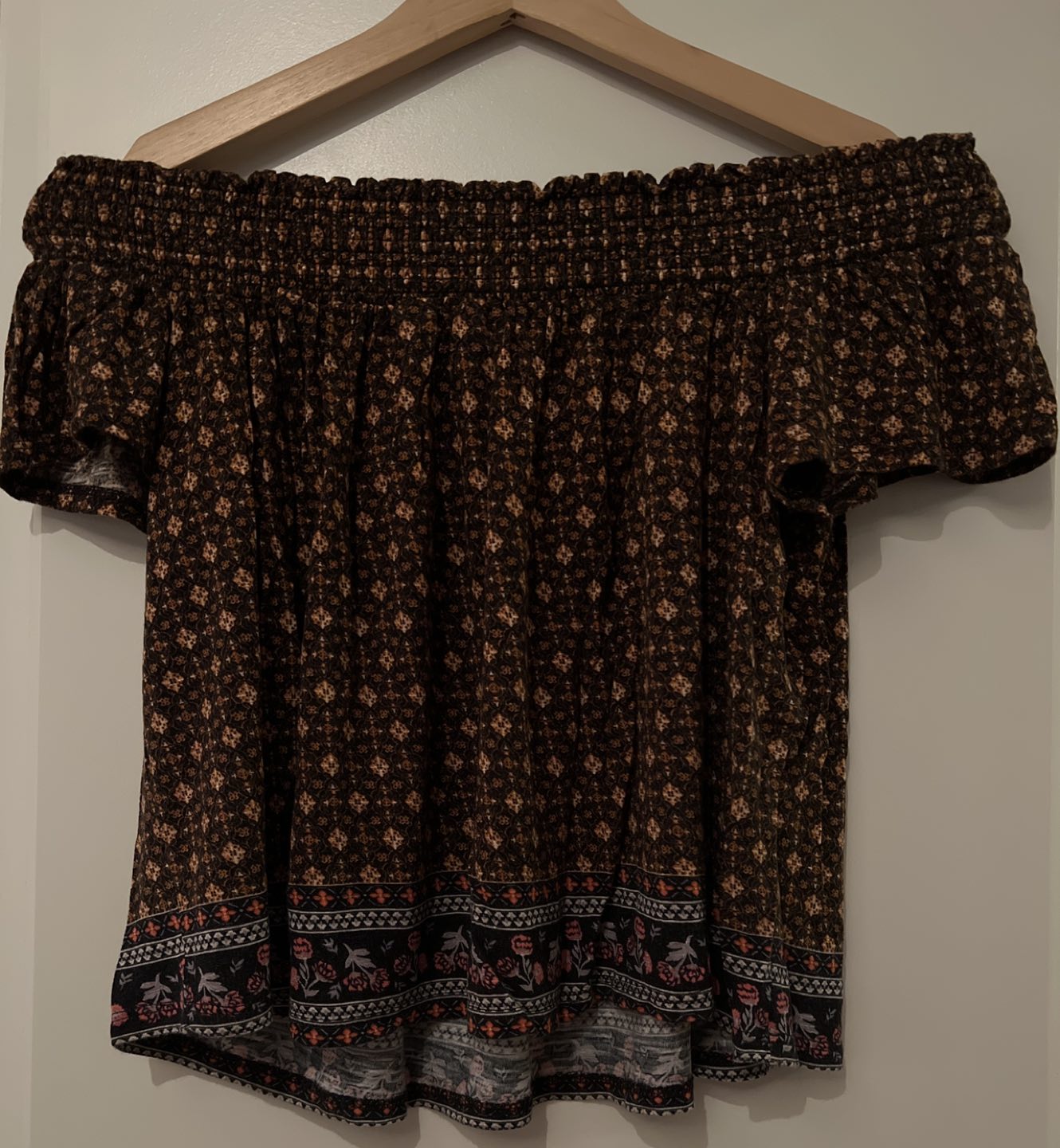 Off-shoulder top thumbnail