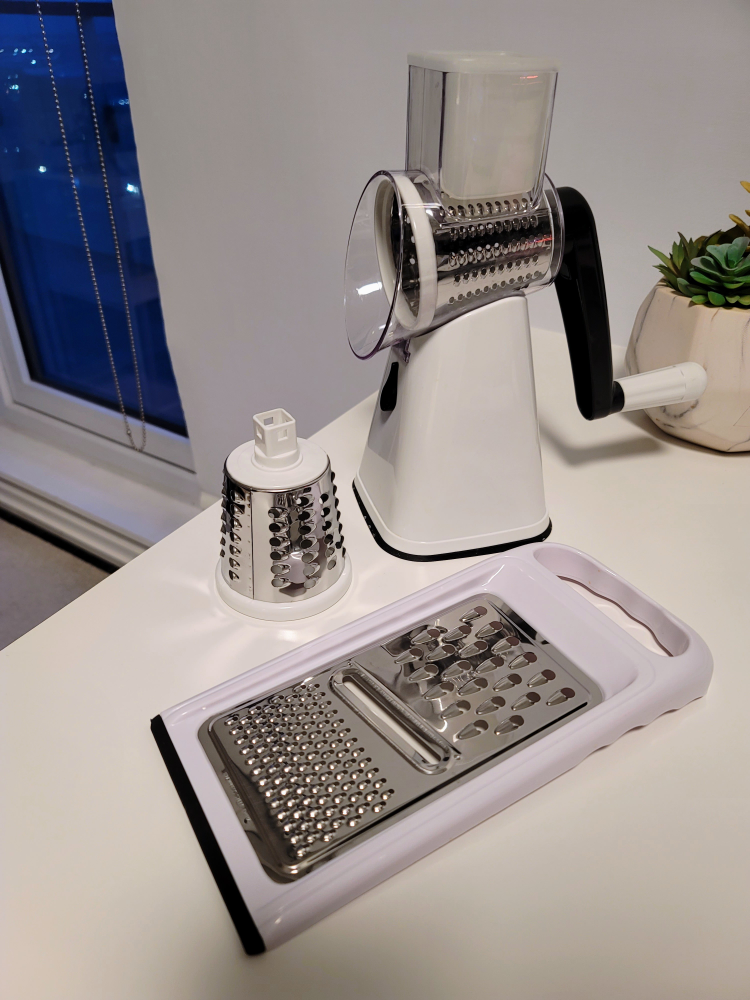 Cheese grater set (drum and flat)