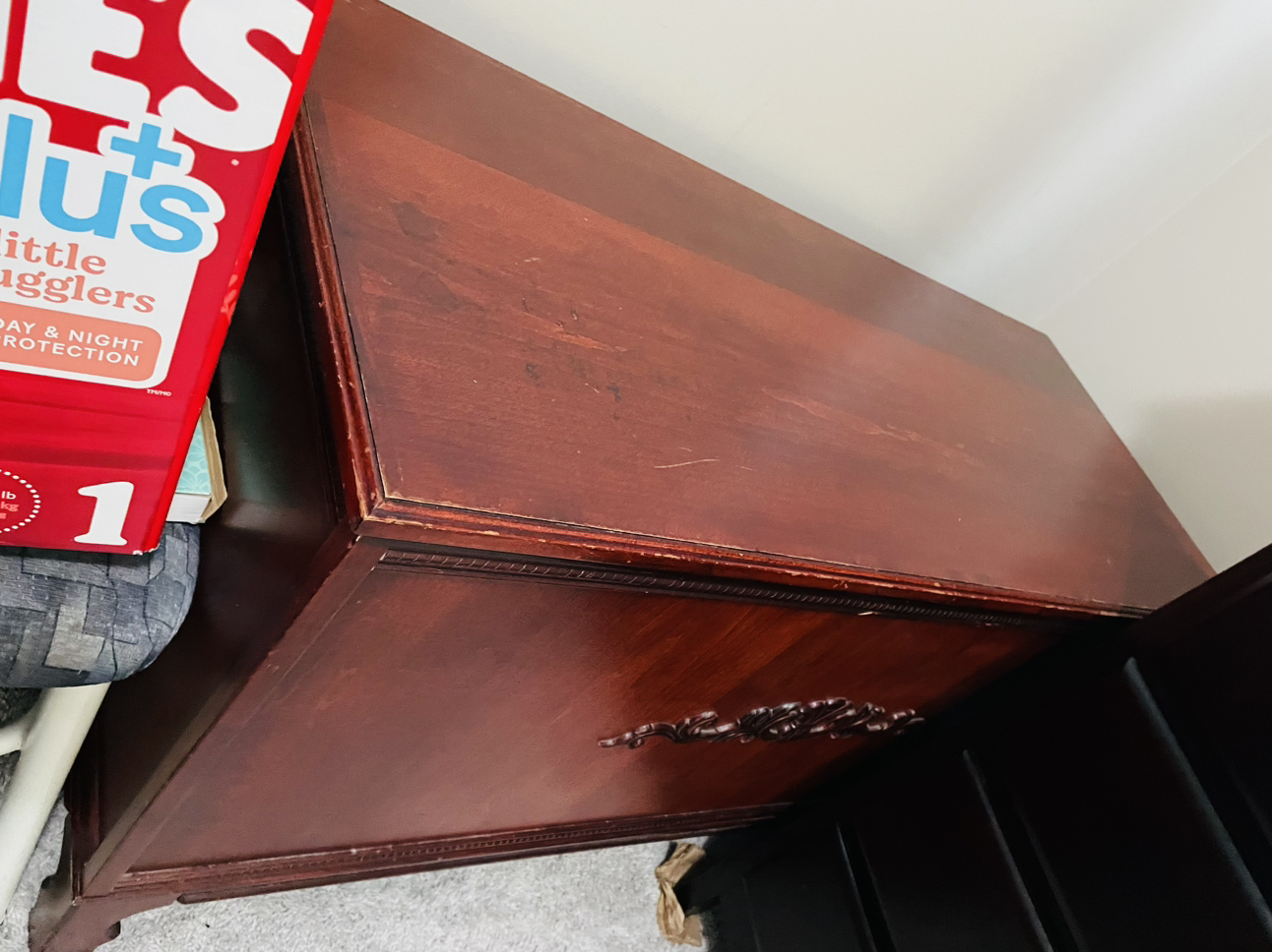 Storage cabinet