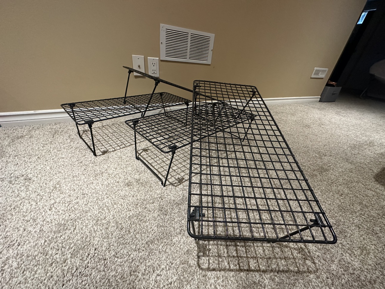 metal rubberized shelves Ikea - photo 2