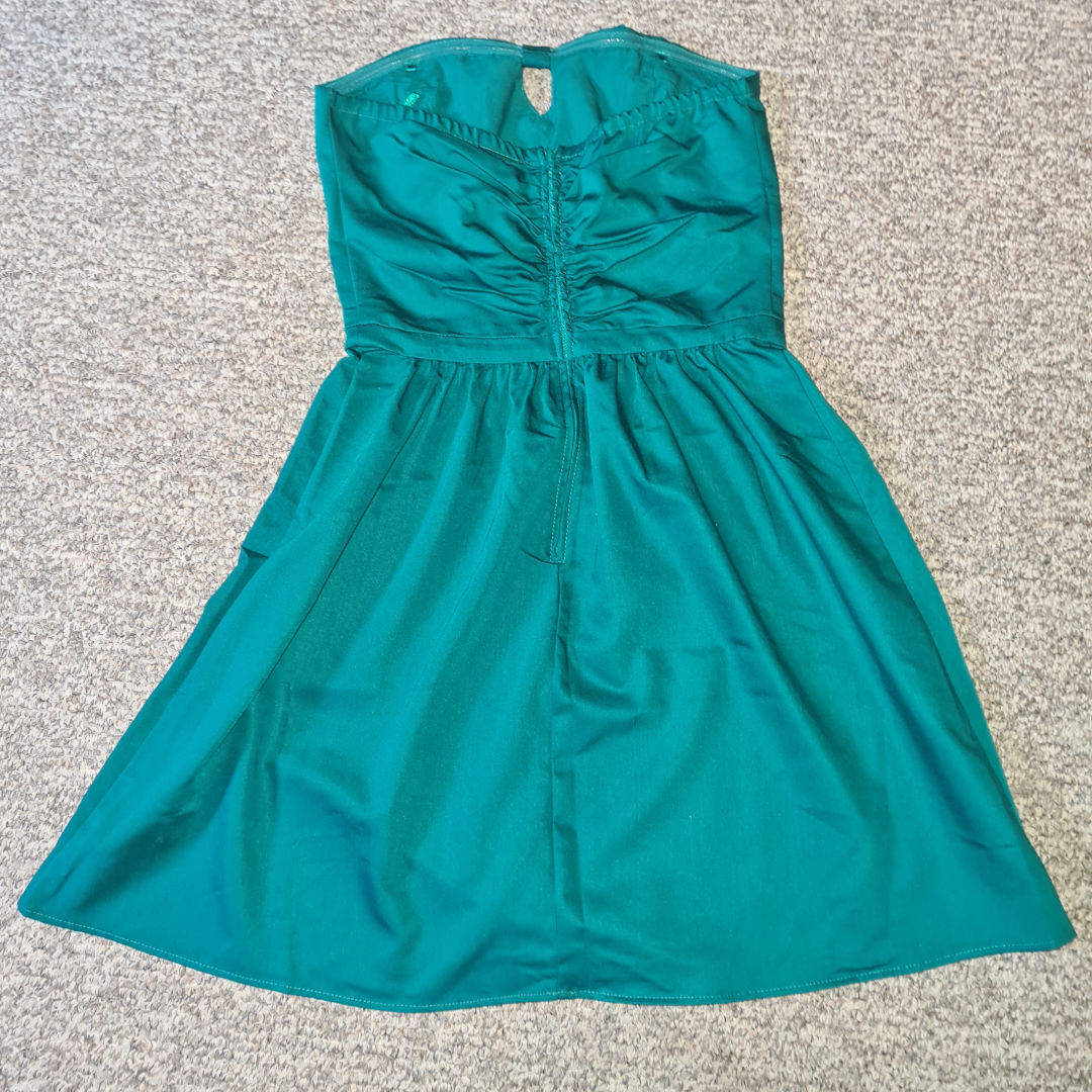 NAFNAF - Emerald green strapless dress image indicator(4)