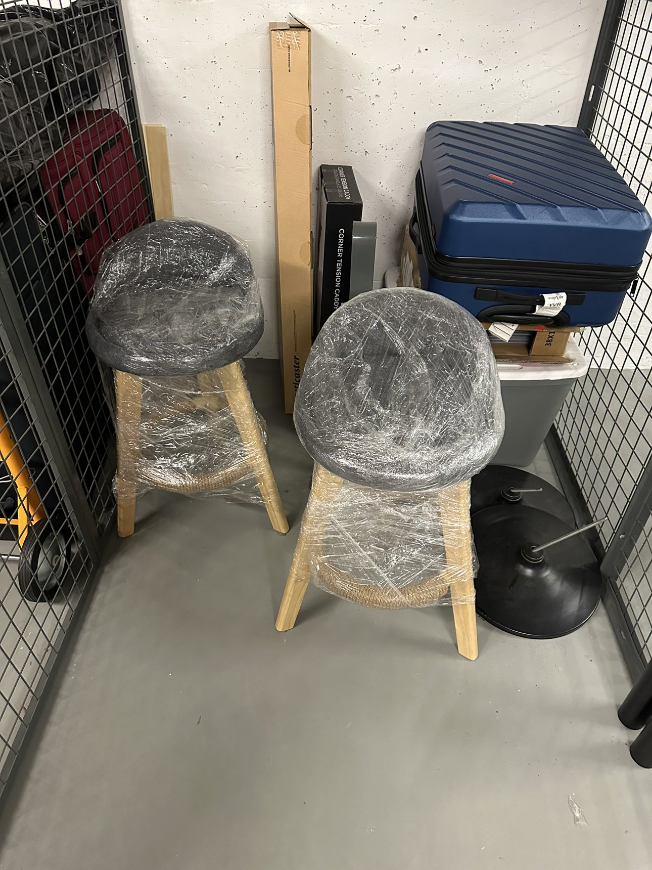gray wooden bar stools - photo 2