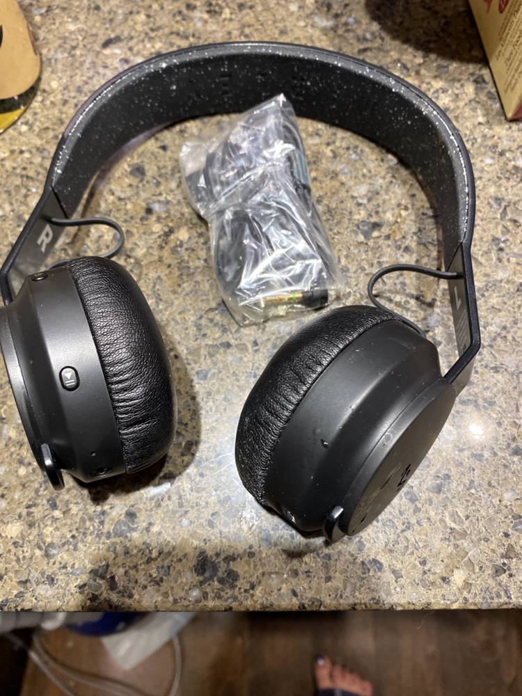 Headphones thumbnail