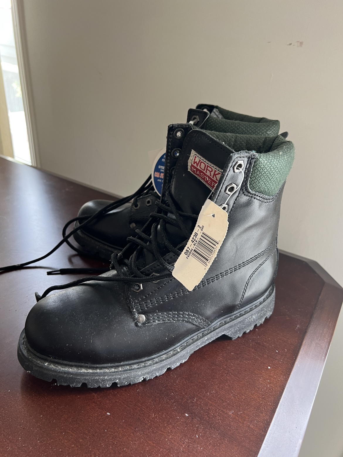 Steel Toe Boots - New Size 8 image indicator(6)
