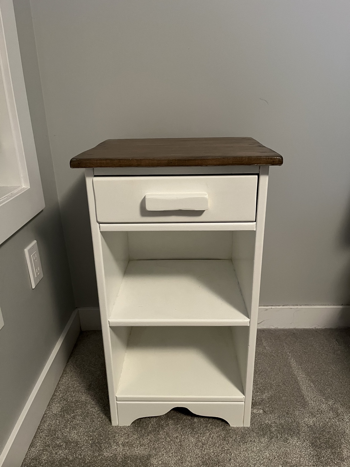 White night stand