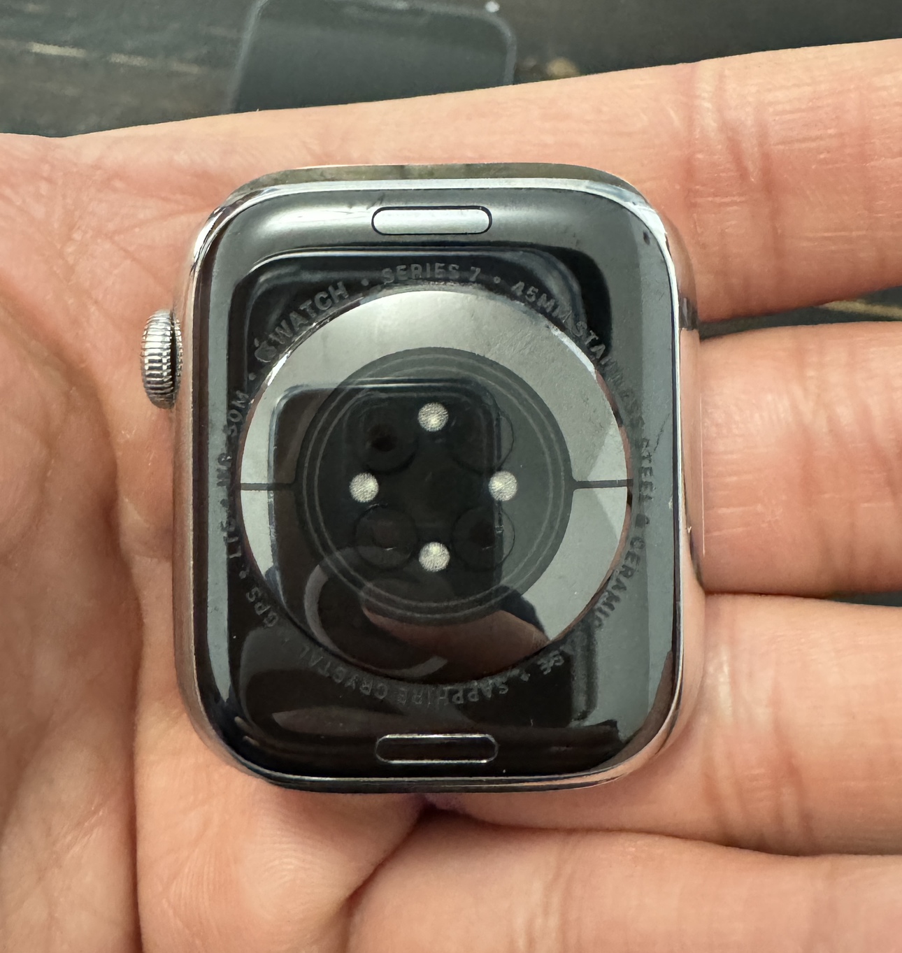 Apple Watch Series 7 45MM with Milanese Loop - photo 4