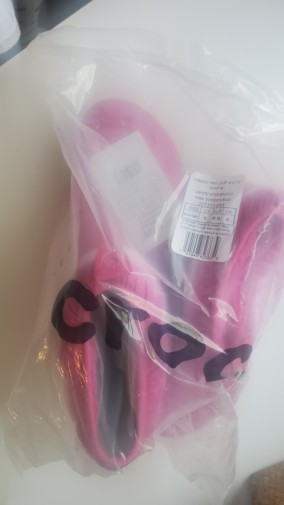 crocs neo puff boots image indicator(4)