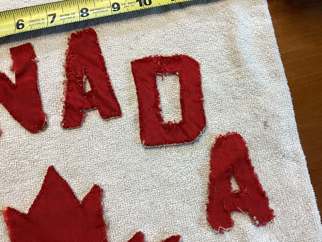 Rare 1968 CANADA OLYMPIC HOCKEY TEAM CREST from ORIGINAL SWEATER image indicator(6)