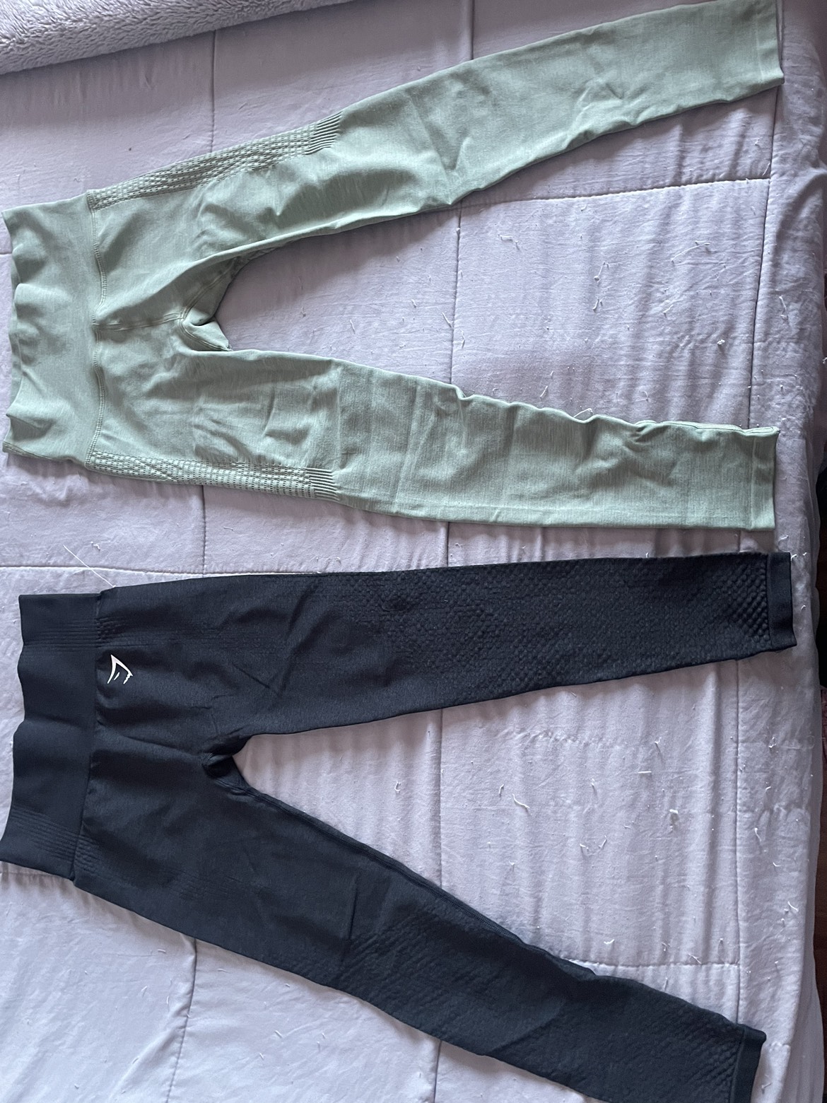 Gymshark and Alphalete Leggings - photo 3