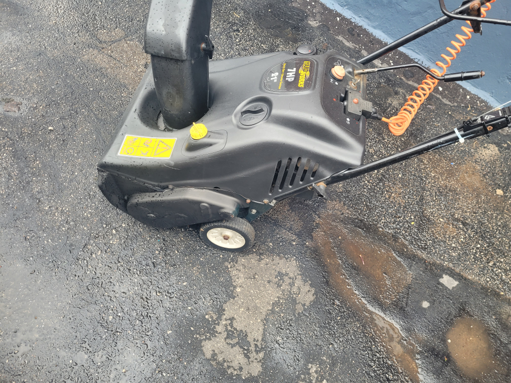 yardworks snowblower - photo 2
