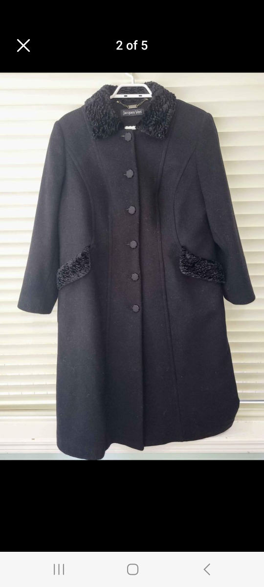 woman wool jacket size 14
