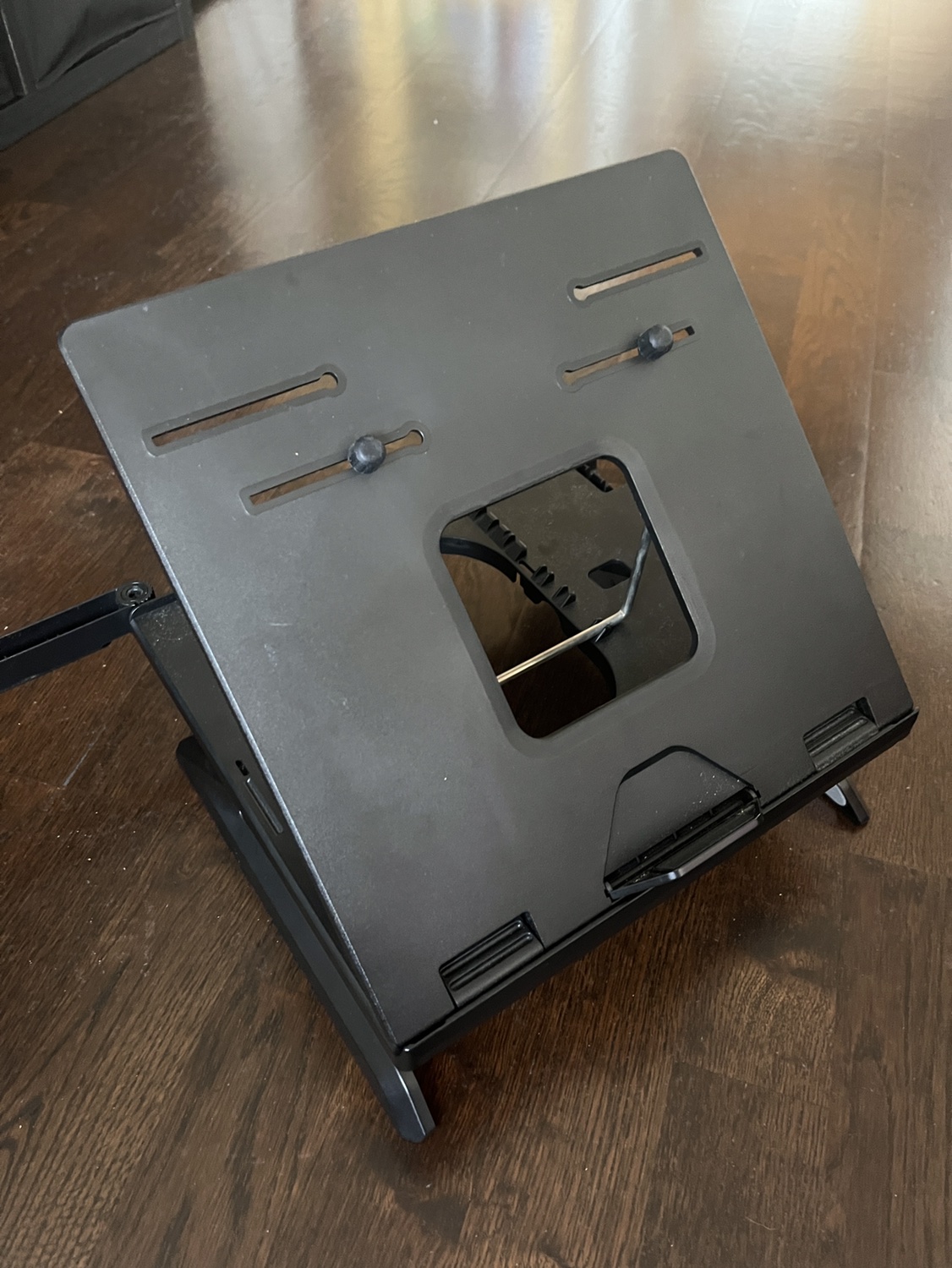 Laptop stand - photo 3