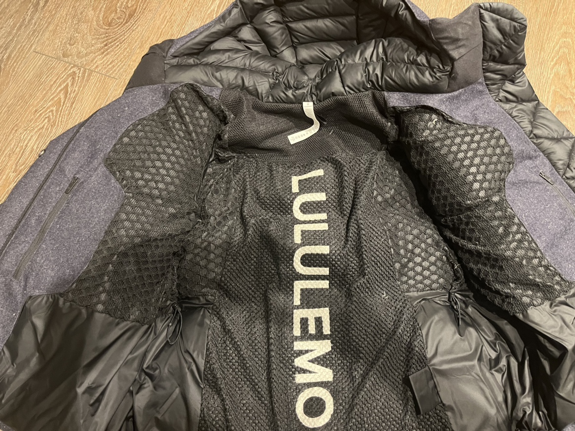 Lululemon Puffer -  medium - photo 2