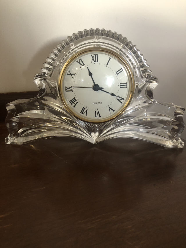 Vintage Crystal Quartz Clock image indicator(2)