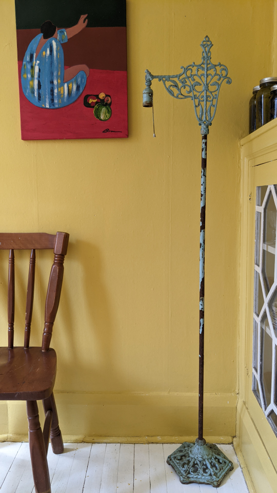 VINTAGE ANTIQUE CAST WROUGHT IRON  FLOOR LAMP - photo 4