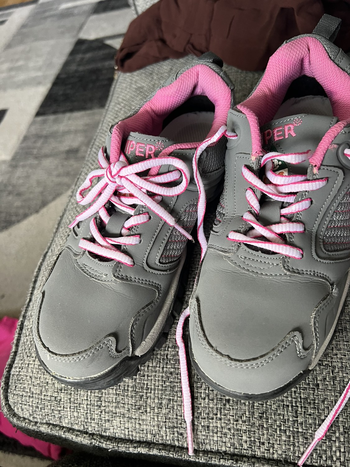 Women gray viper safety shoes size 6 thumbnail