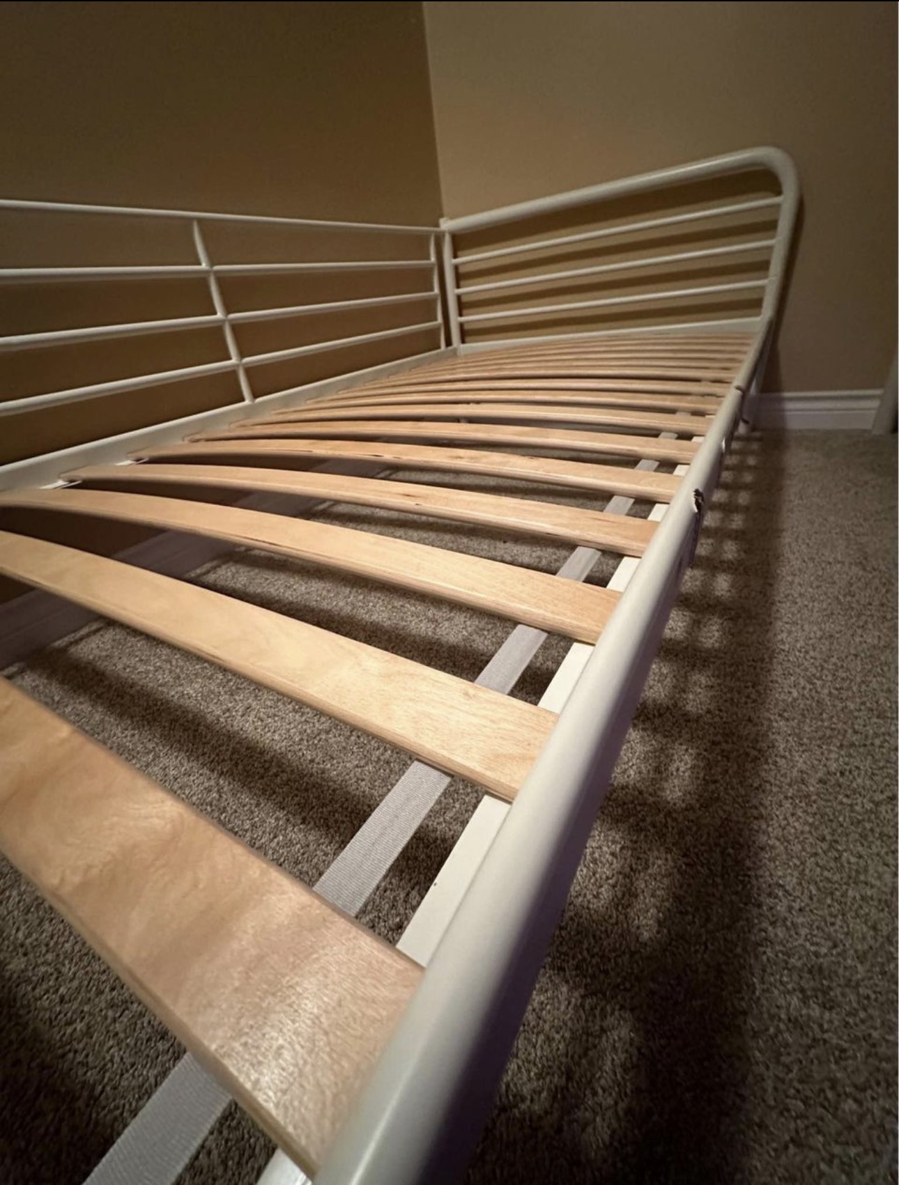 Ikea metal bed. - photo 4