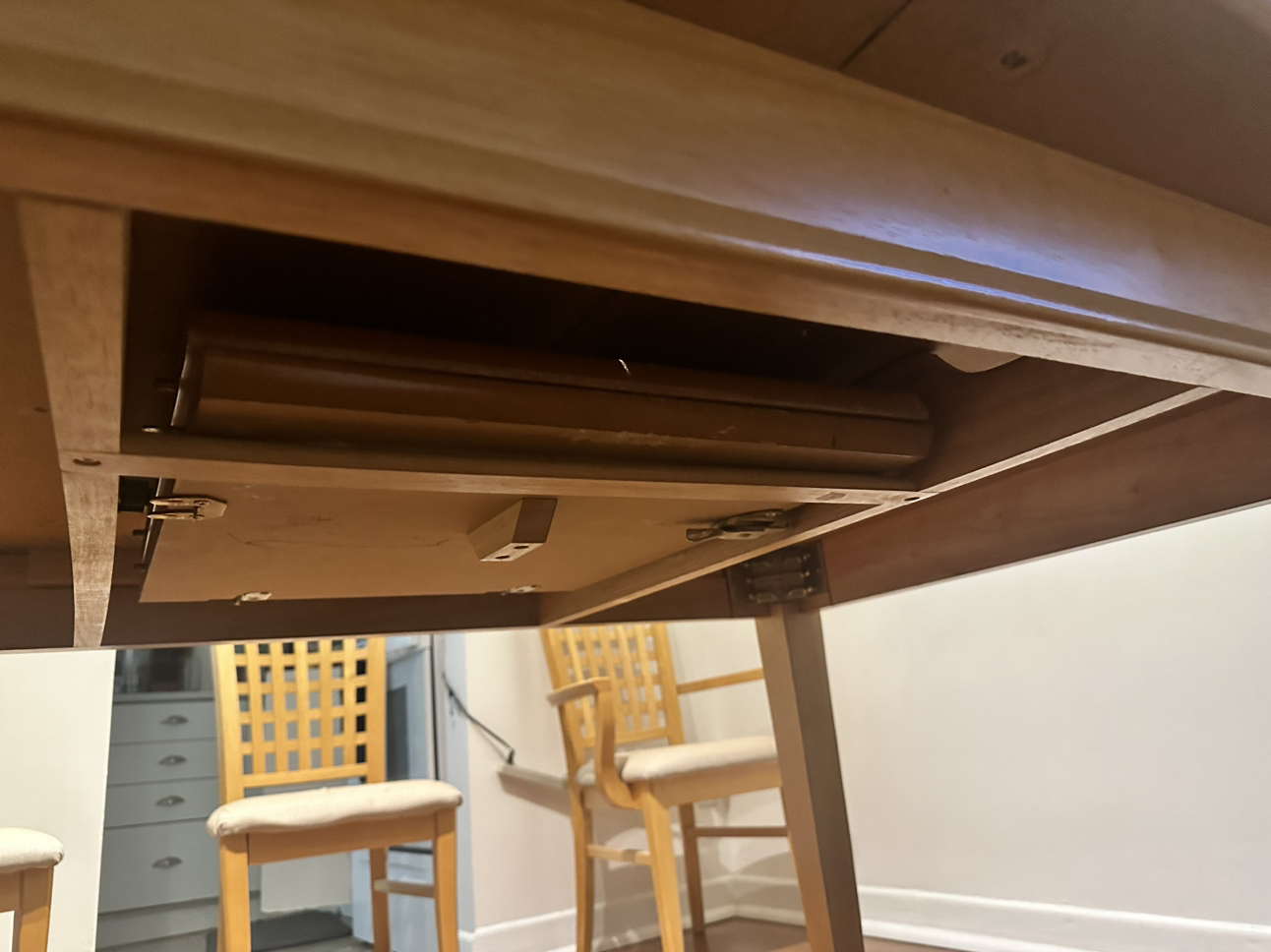 Dining table Set image indicator(4)