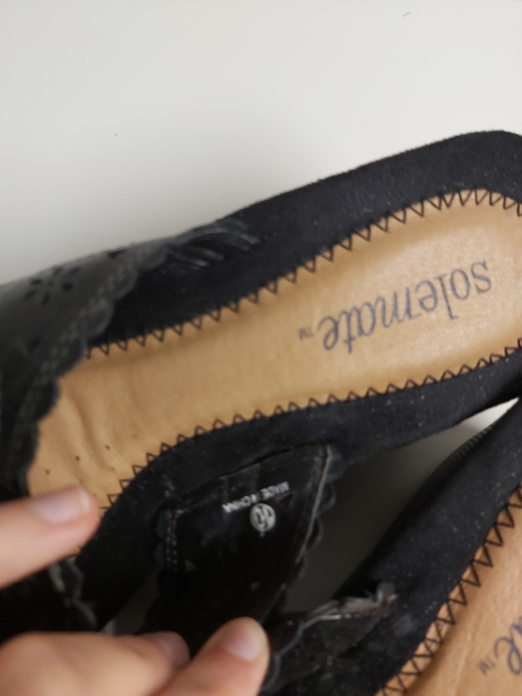 SOLEMATE black platform sandals, size 10 - photo 3