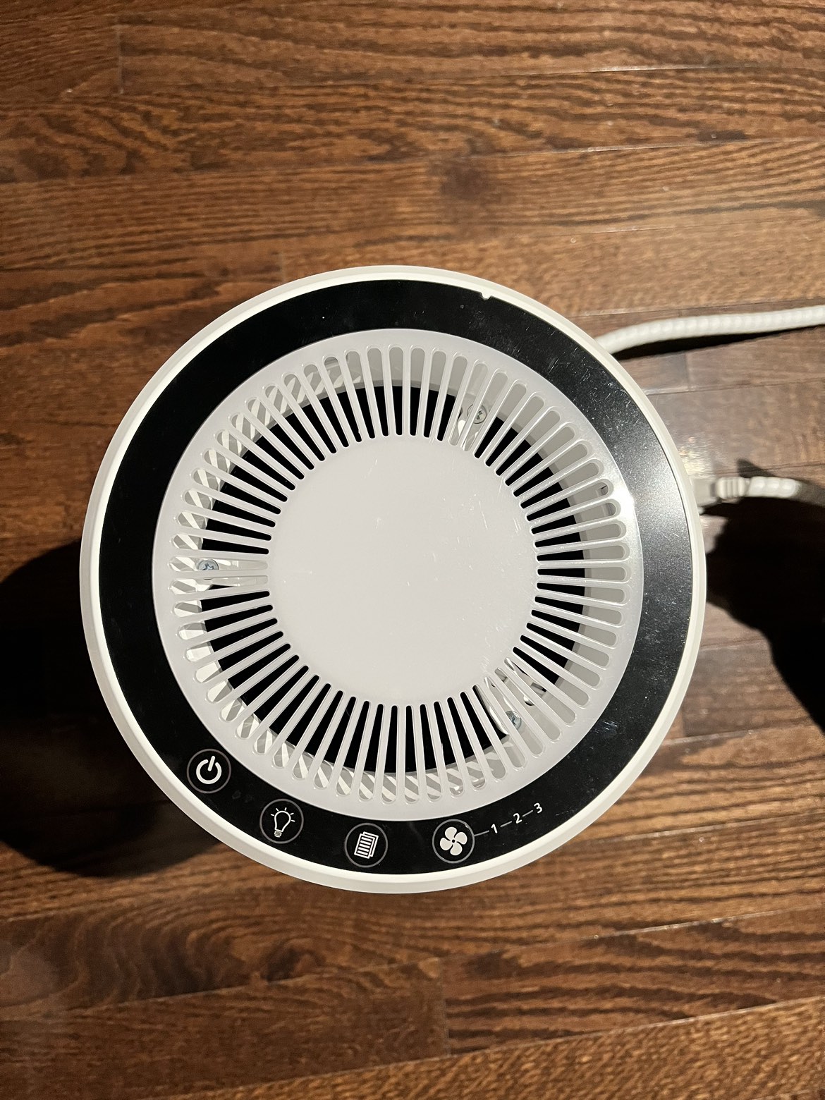 LEVOIT air purifier - photo 2