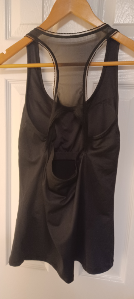 Size Medium Joe Fresh Active Top image indicator(2)