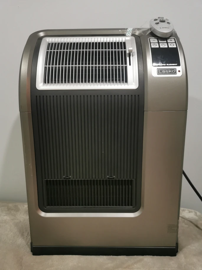 Lasko Cyclonic Digital Ceramic Heater with Remote Control thumbnail