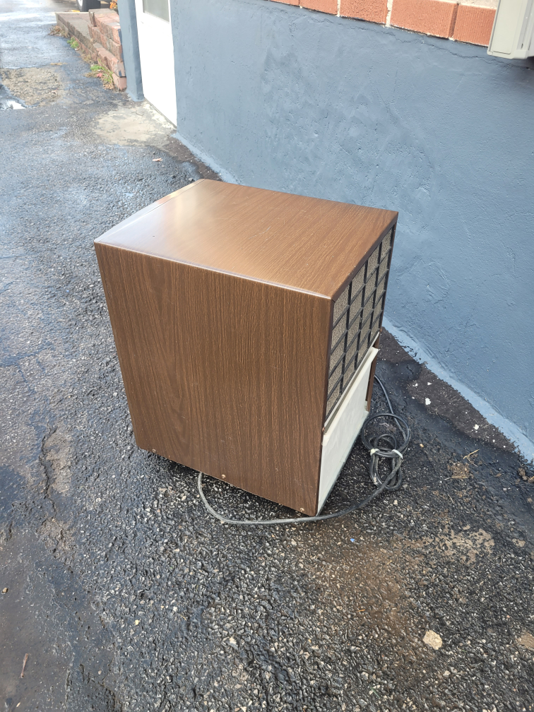 Kenmore dehumidifier - photo 2