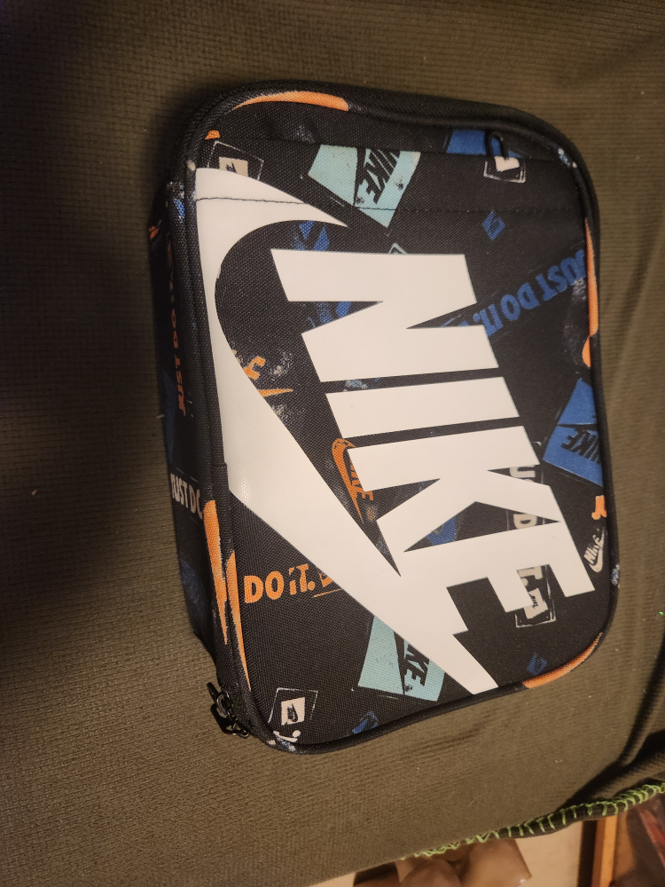Nike lunch box #freecycle thumbnail