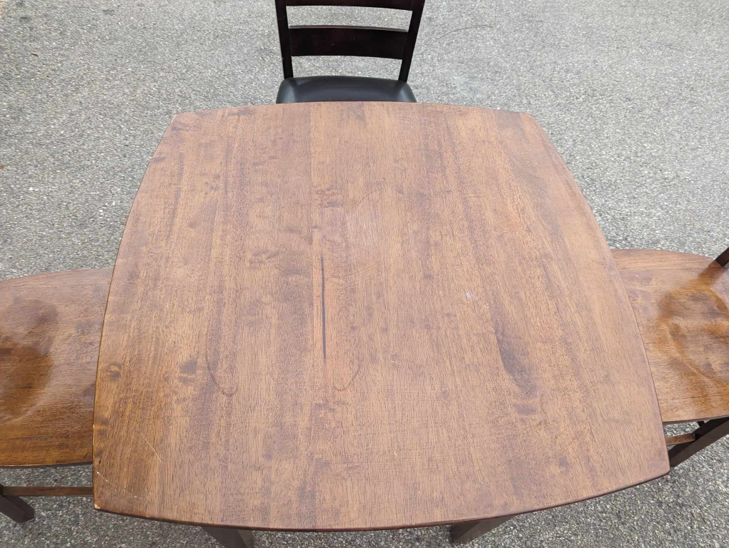 Solid wood square bar height table with 3 bar height chairs image indicator(4)