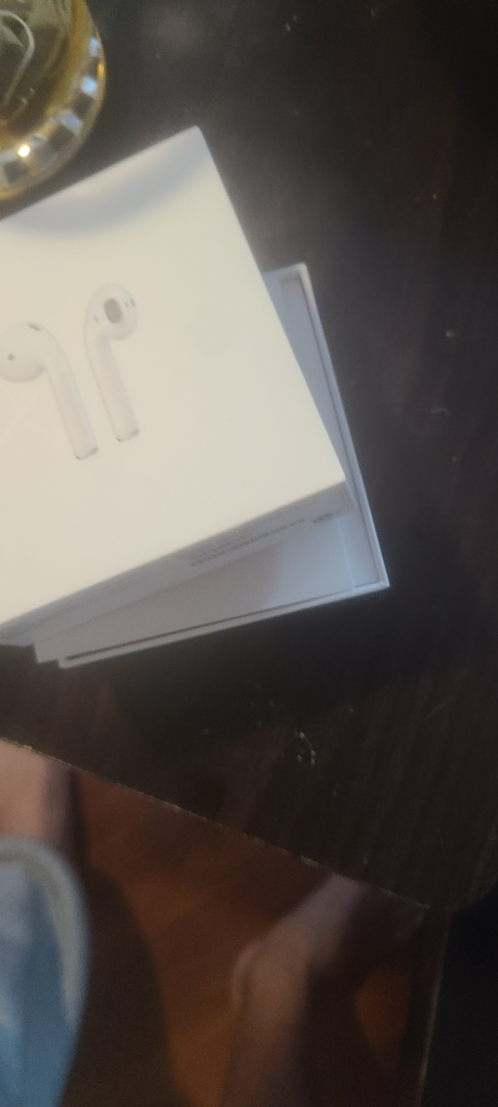 2nd Gen Airpods thumbnail
