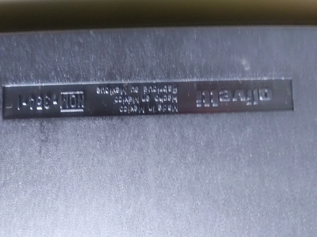 Antique OLIVETTI LETTERA 30 Typewitter in original bag image indicator(9)