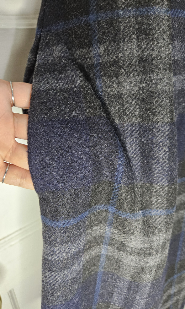 Uniqlo Plaid Wool Blend Mini Skirt Size 2 - photo 3