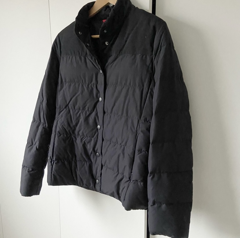 Uniqlo X Ines De La Fressange Women’s light down jacket size S image indicator(3)