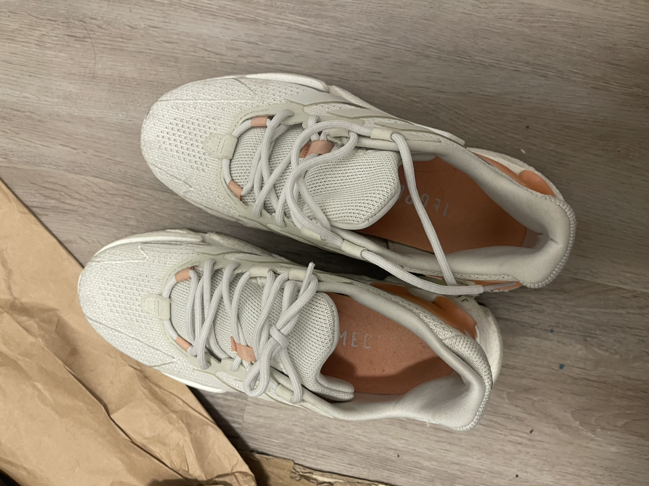Adidas shoes very good condition thumbnail