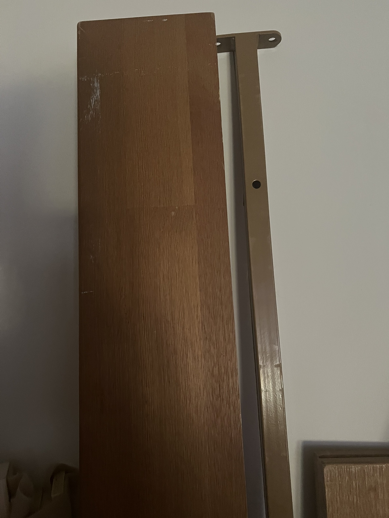 Queen bed frame - photo 2