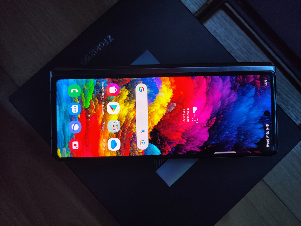 Galaxy Z Fold 2 - photo 2