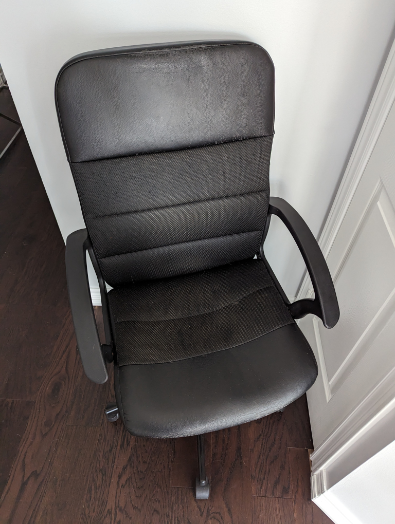 simple desk chair