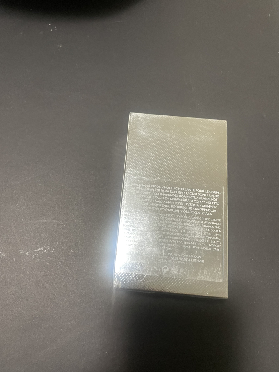 Tom ford shimmering body oil
