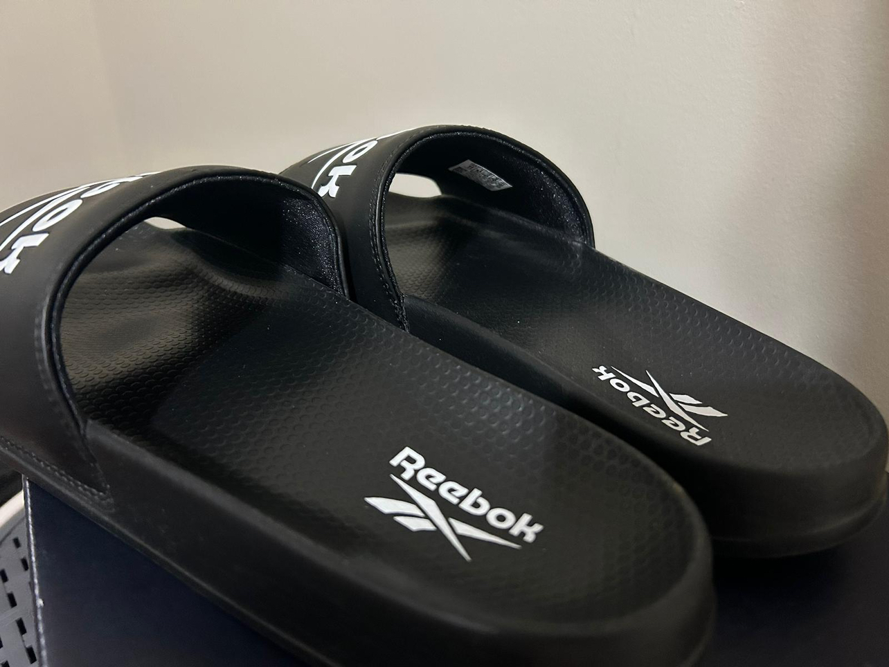 REEBOK UNISEX NEW SLIDES 🩴🩴 with BOX image indicator(3)